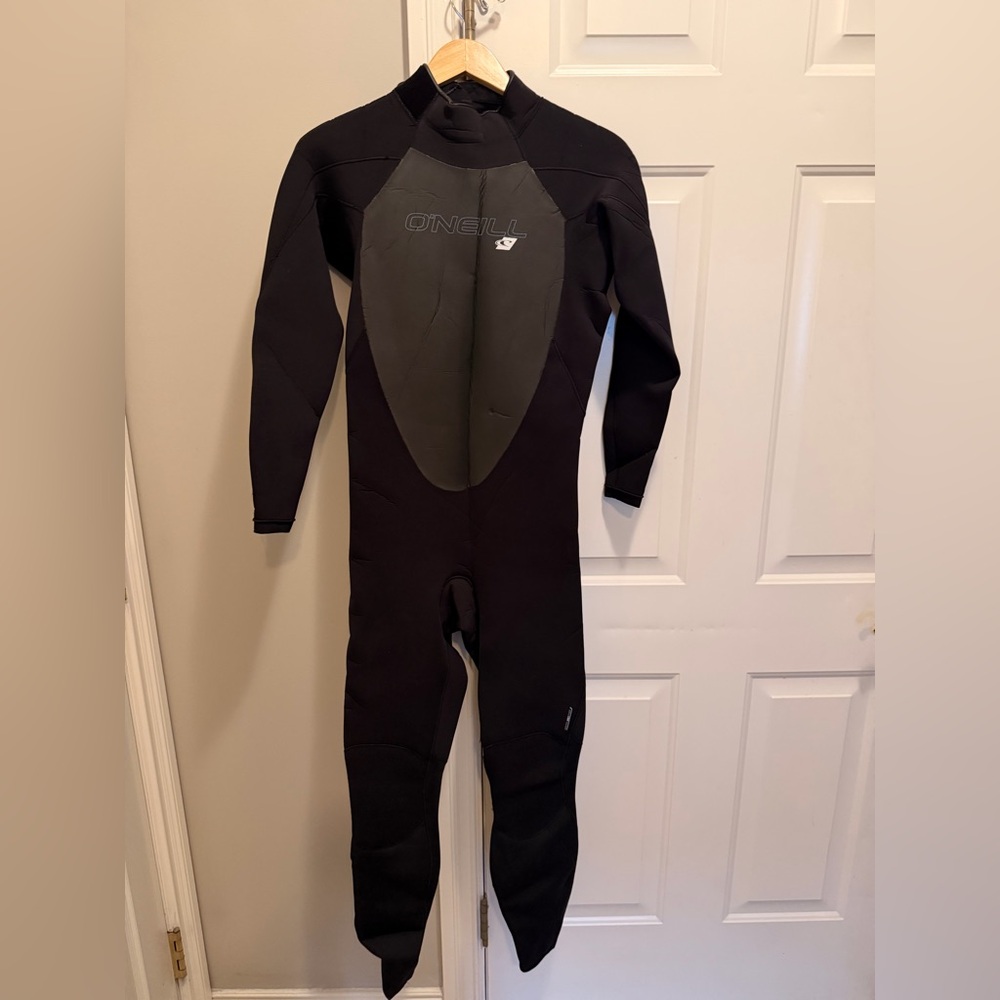 O'Neill Black Full-Body Wetsuit One-Piece
Unisex